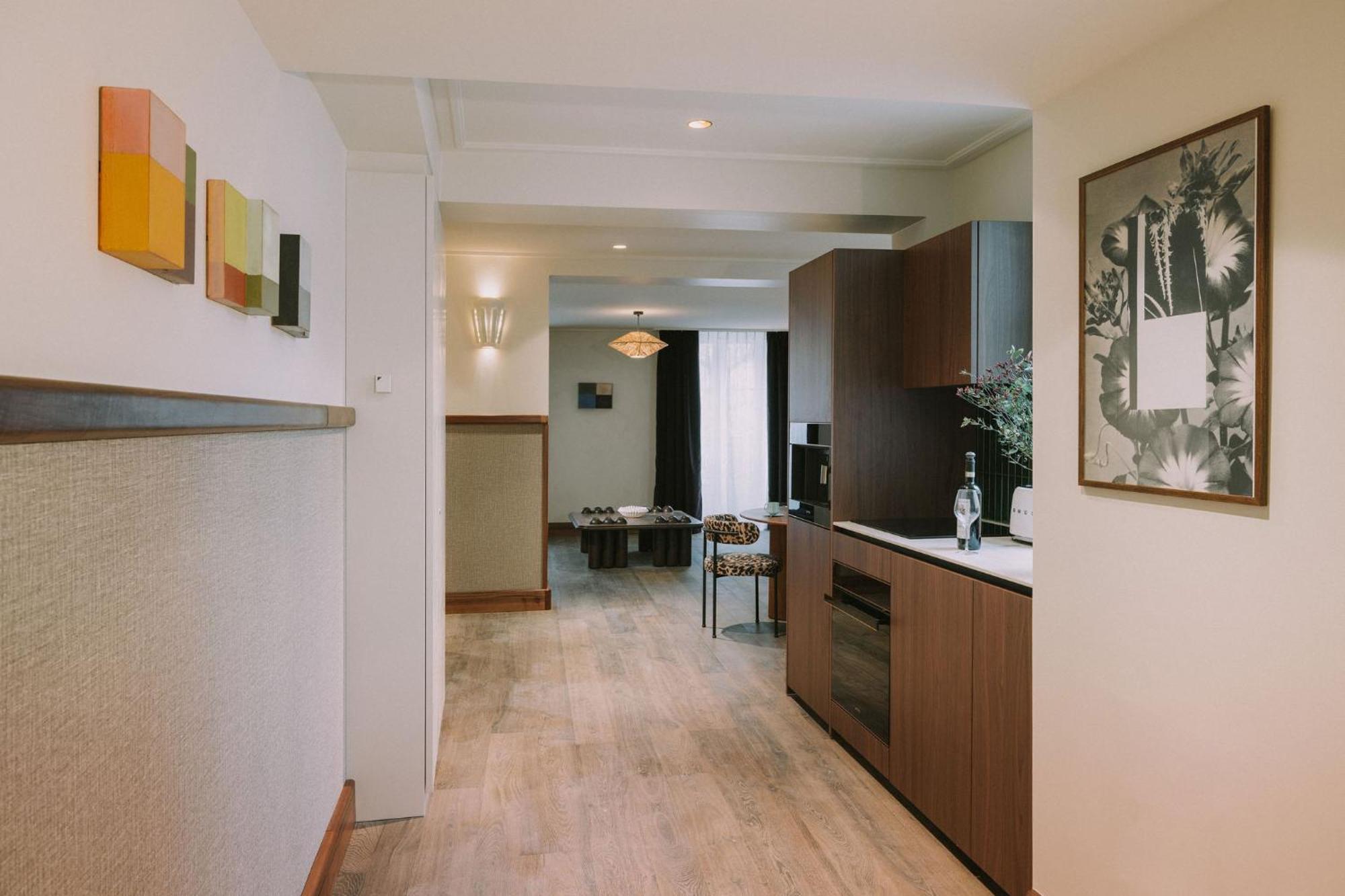 Отель 1.75 Paris La Treve Экстерьер фото